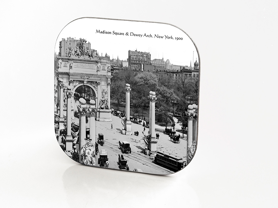 New York Hardboard & Fiberglass Coaster Madison Square & Dewey Arch. New York. 1900