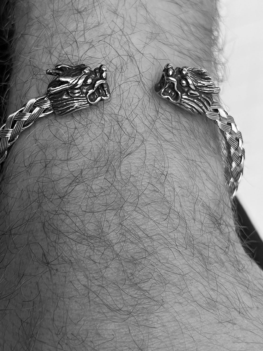 Mens Silver Dragons Head woven Cuff